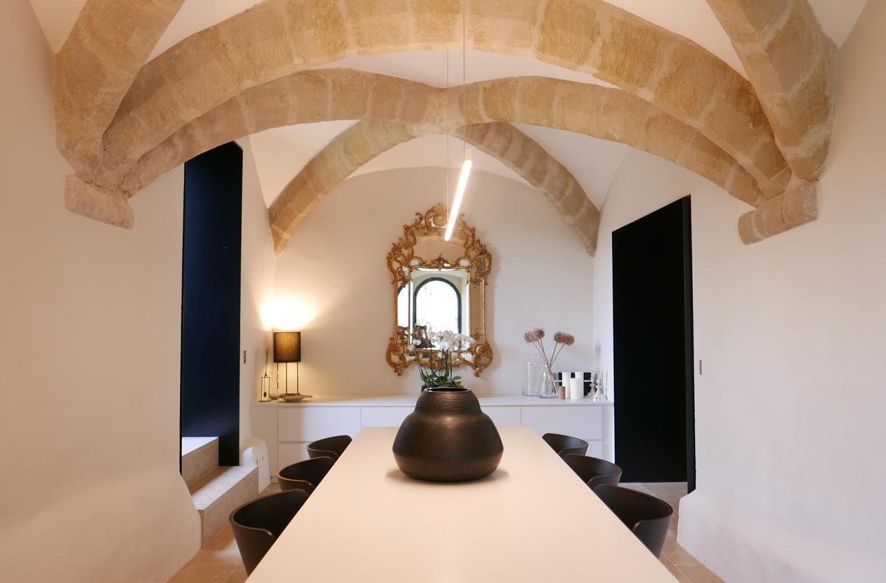 Bed and Breakfast Tour Sarrazine De Montaren Exterior foto