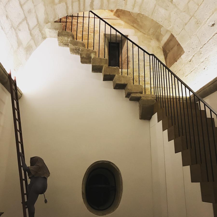 Bed and Breakfast Tour Sarrazine De Montaren Exterior foto