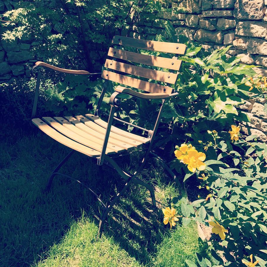 Bed and Breakfast Tour Sarrazine De Montaren Exterior foto