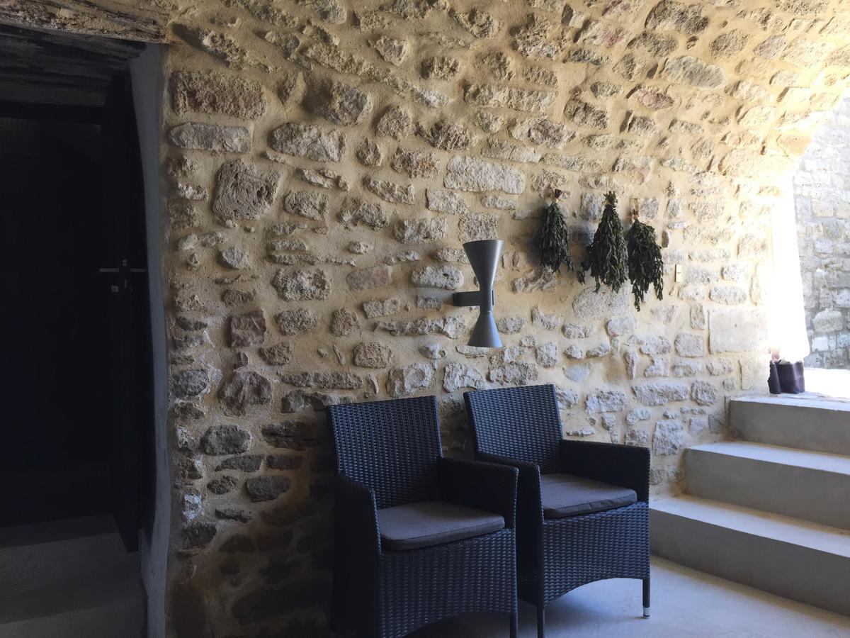 Bed and Breakfast Tour Sarrazine De Montaren Exterior foto