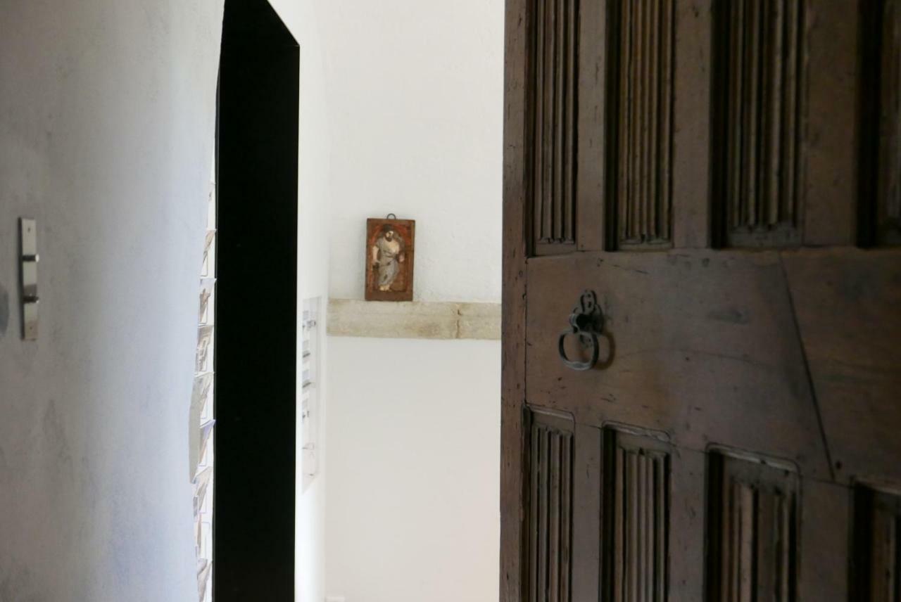 Bed and Breakfast Tour Sarrazine De Montaren Exterior foto