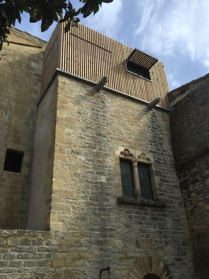 Bed and Breakfast Tour Sarrazine De Montaren Exterior foto